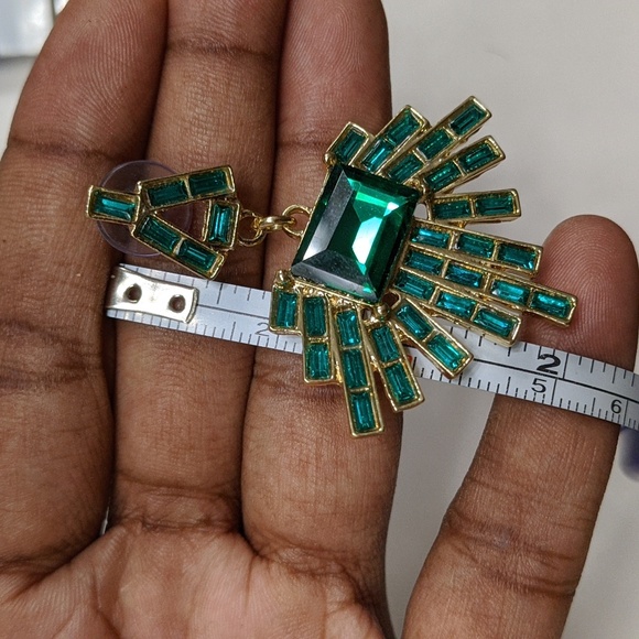 Emerald Green and Gold Geometric Earrings - Picture 2 of 2